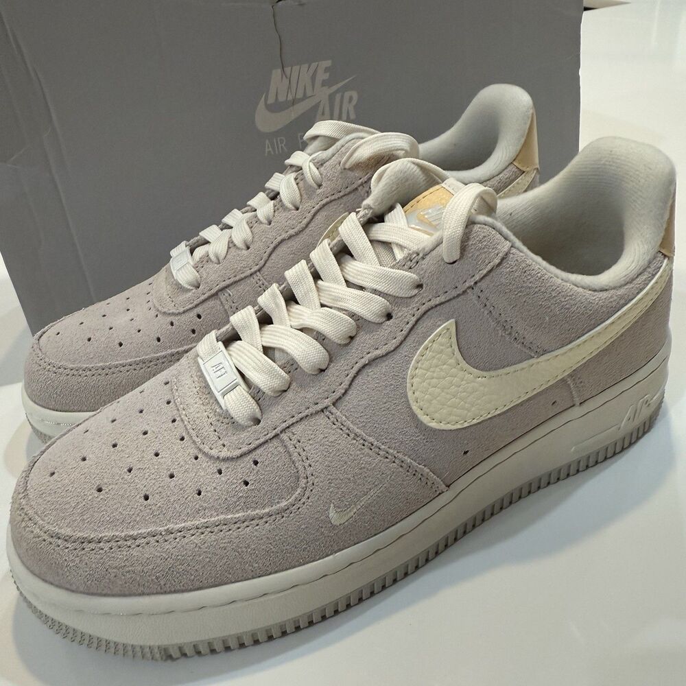 Nike Air Force 1 Low 07 Light Bone Suede Sneakers Women's Size 7.5 DZ4863-001